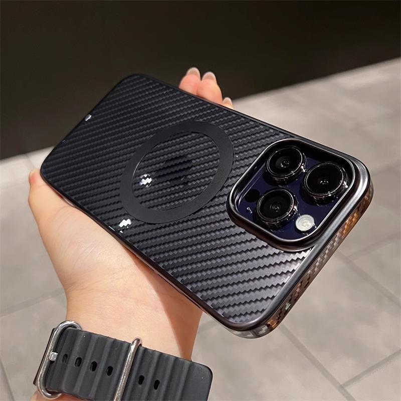 Electroplating Carbon Fiber Pattern Magnetic Suction Suitable for Apple 15 Mobile Phone Case Iphone14promax Transparent All Inclusive Protective Case
