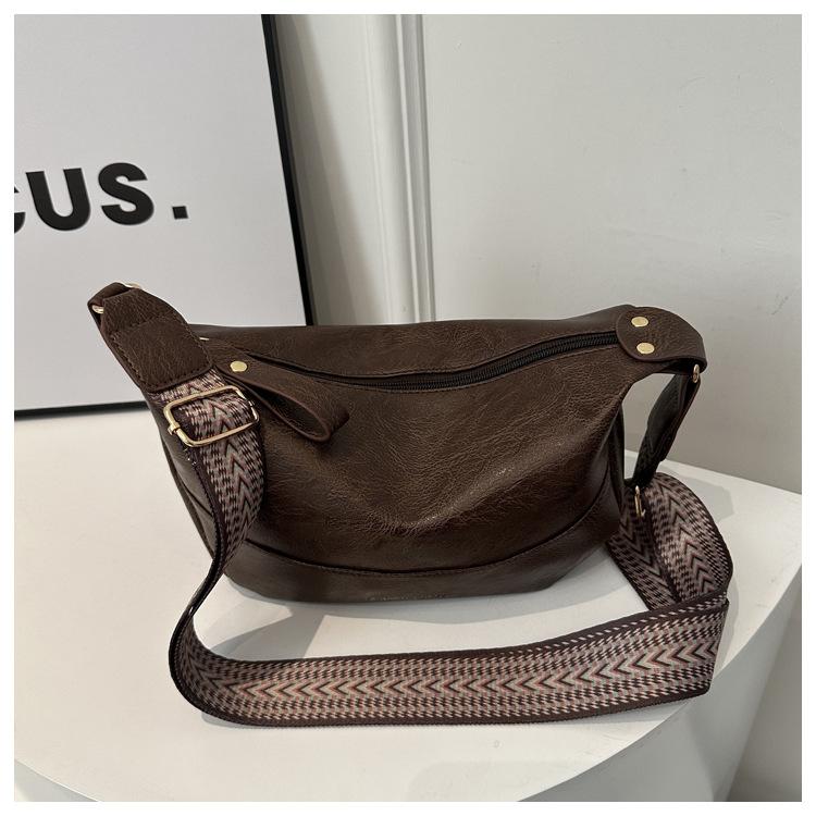 

Large Capacity Casual Solid Color Spring Style Foreign Style Fashionable Retro Wide Shoulder Strap Simple Shoulder Crossbody Dumpling Women S Bag темно-коричневого