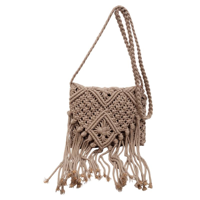 Seaside Beach Straw Bag Women's Vintage Woven Shoulder Bag Tassel Hollow Crossbody Bag