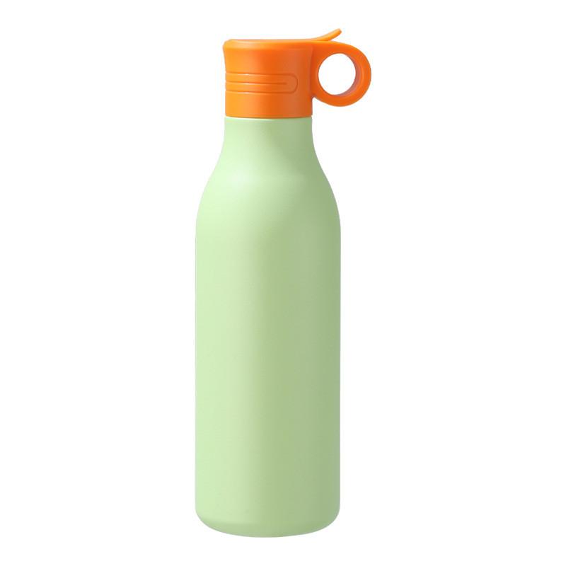 Isolierte Sportwasserflasche mit Strohhalm 304 Edelstahl für Outdoor-Aktivitäten und Reisen