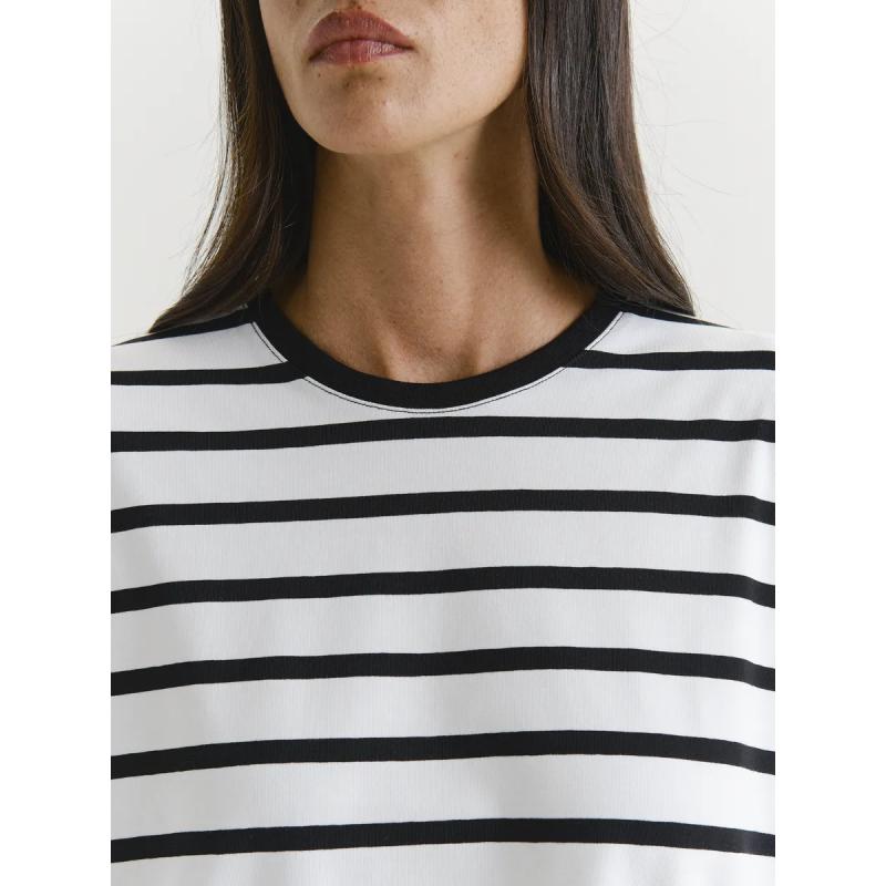 T-shirt da donna a maniche lunghe minimalista, tessuto morbido di alta qualità, silhouette ampia e squadrata per il comfort di tutto il giorno