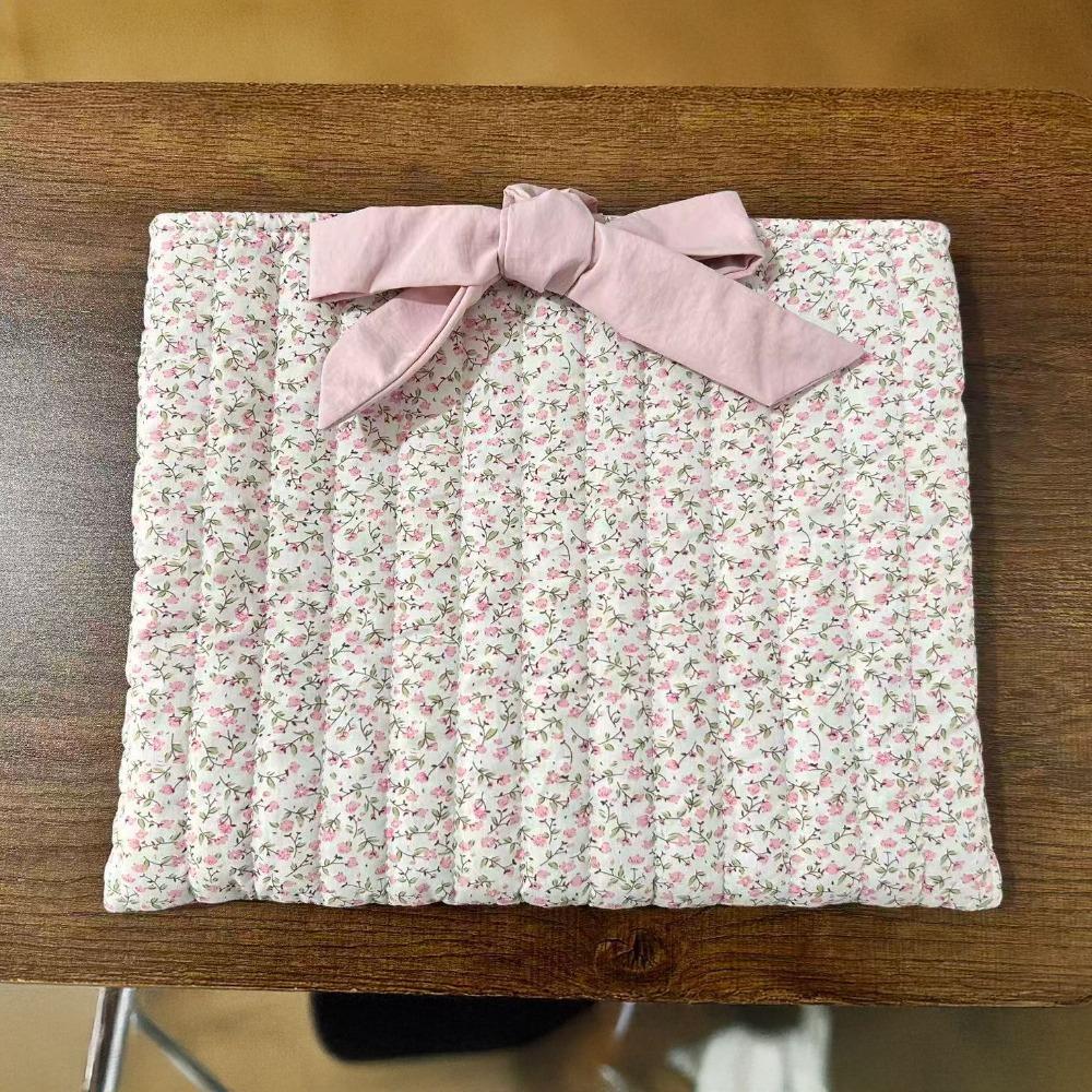 

Large Capacity Floral Book Storage Bag Pastel Design Lightweight Makeup Bag Portable Bow Tie Quilted Design Bag