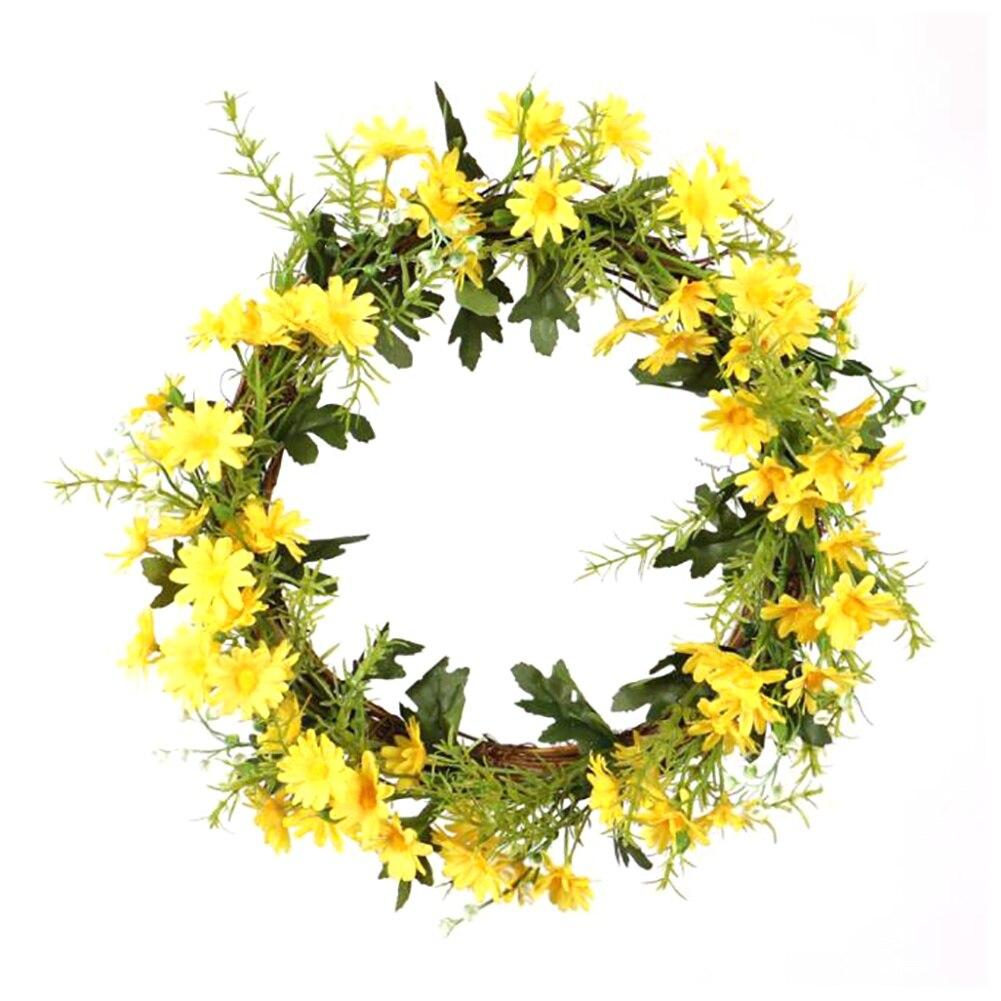 

Штучний вінок із ромашок добре виглядає для святкової вечірки вхідних дверей