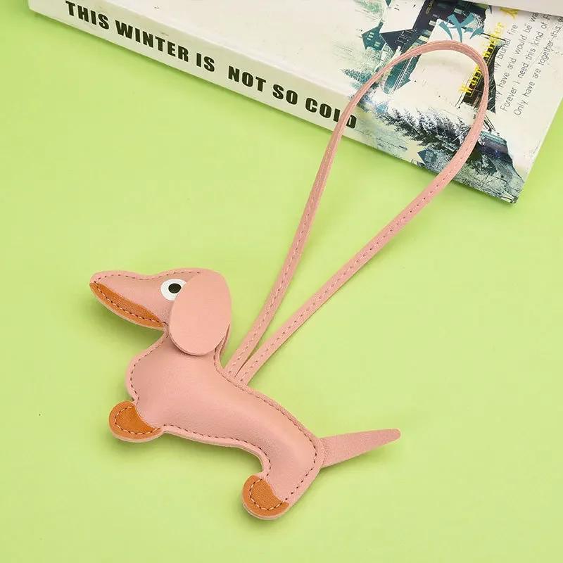 Custom Leather Keychain Cute Sausage Dog Laser Personalize Number Cartoon Puppy Kering Car Key Chain Ring for Couple