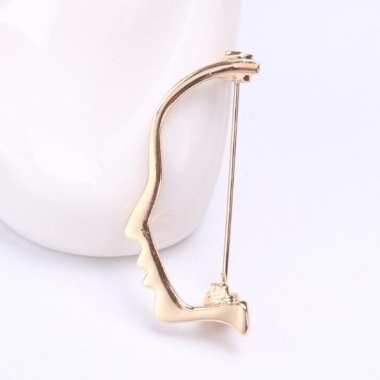 Creative Face Shape Brooch Exquisite Hollow Pin Women Shawl Lapel Suit Badge