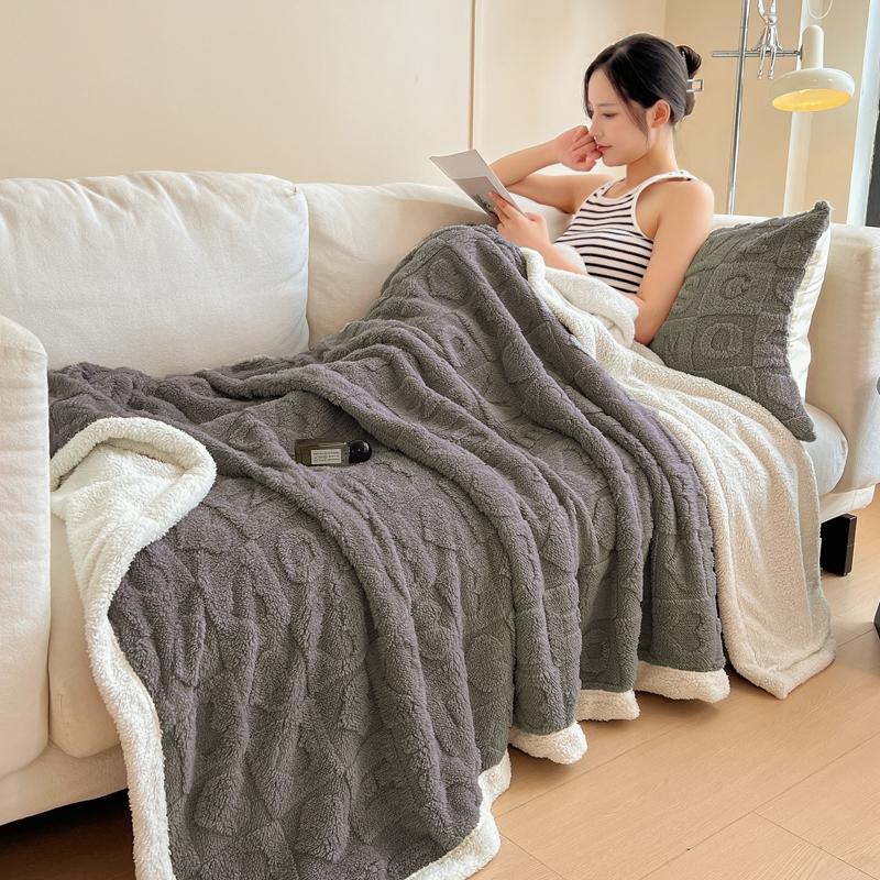 Winter Sherpa Throw Blanket Thickened Lamb Wool Blankets for Couch Sofa Bed Solid Color Plaid Love Pattern Warm Flannel Blanket