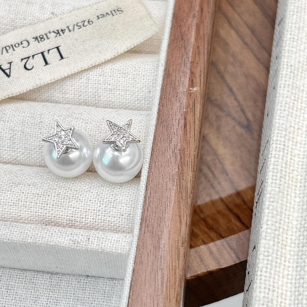 Elegant Diamond Star Pearl Earrings - Luxurious, Versatile Design for Women