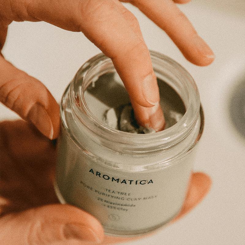 AROMATICA Tea Tree Pore Purifying Clay Mask 2% Niacinamide + 45% Clay 120g