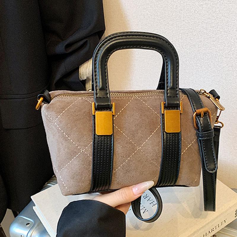 

Summer new niche retro casual pillow bag women s bag diamond fashion sense shoulder messenger bag хакі