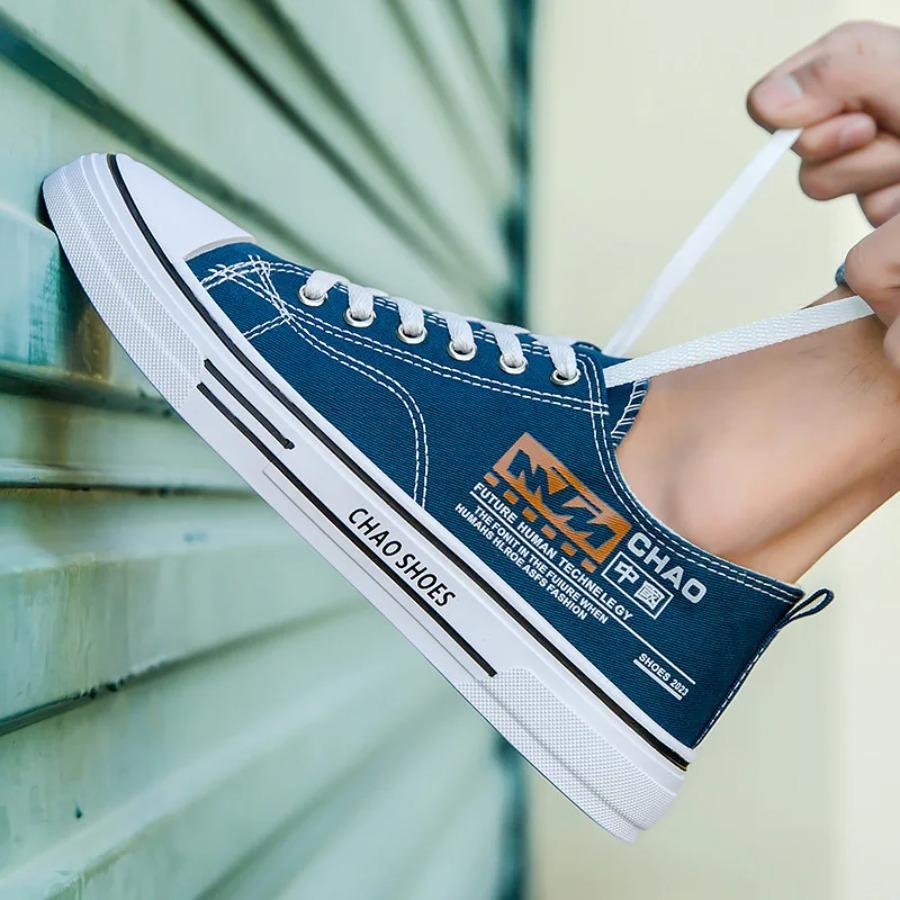 2025 Men's White Shoes Skateboarding Shoes Lace up Men Canvas Comfortable Men's Skateboarding Sneakers Sports Students Shoes