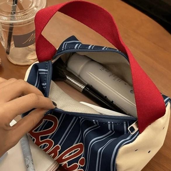American Retro 3D Fashion Hand-Carried Storage Bag – Portable Design