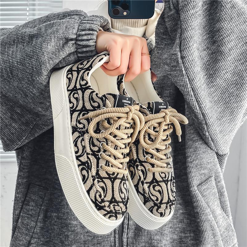 Autumn Men's Graffiti Prints Canvas SneakersOutdoor Lace Up Men Casual Shoes  Spring Autumn Breathable Fashion Vulcanize Shoes