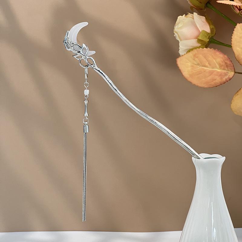 Moon Tassel Hairpin: Elegant, Ancient-Style Chinese Updo Accessory