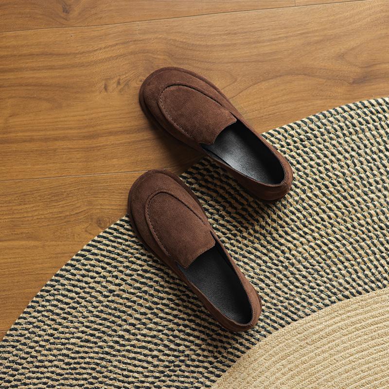 Retro British style frosted fleece small leather shoes autumn new boat type single shoes low heel casual shoes large size shoes