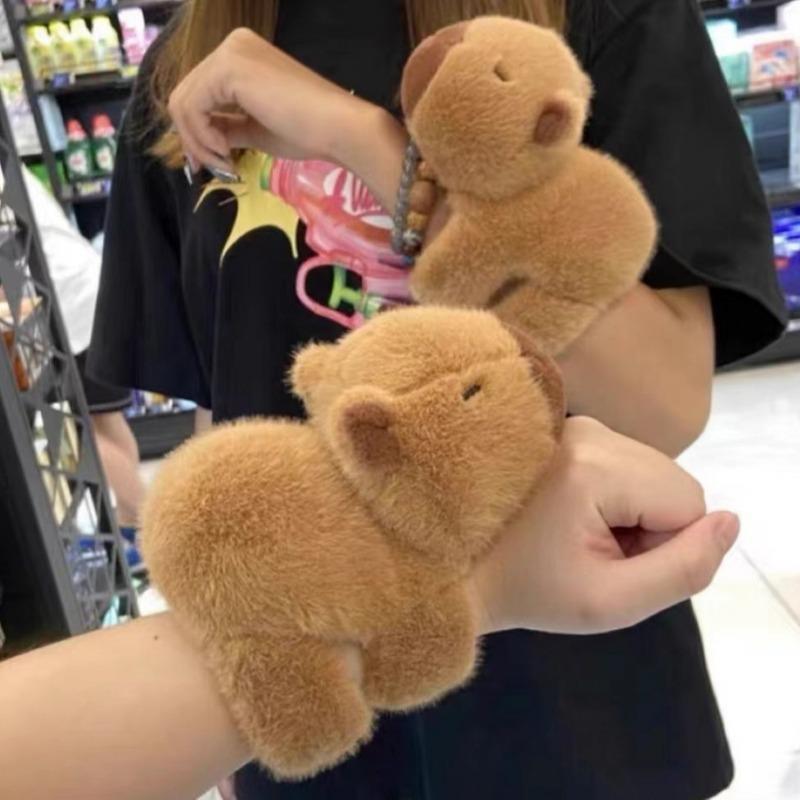 1PC Capybara Hughug Circle Toys Slap Snap Wrap Wristband Bracelet Capybara Plush Hand Ring Fun Pop Circles Kids Christmas Gift