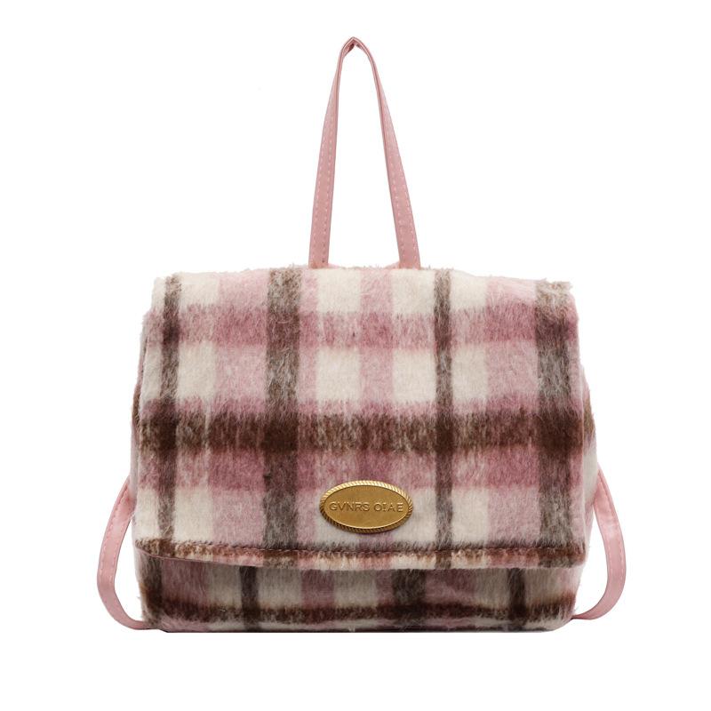 New Winter Woolen Retro Large Capacity Shoulder Bag Fashionable Trendy Niche Crossbody Bag