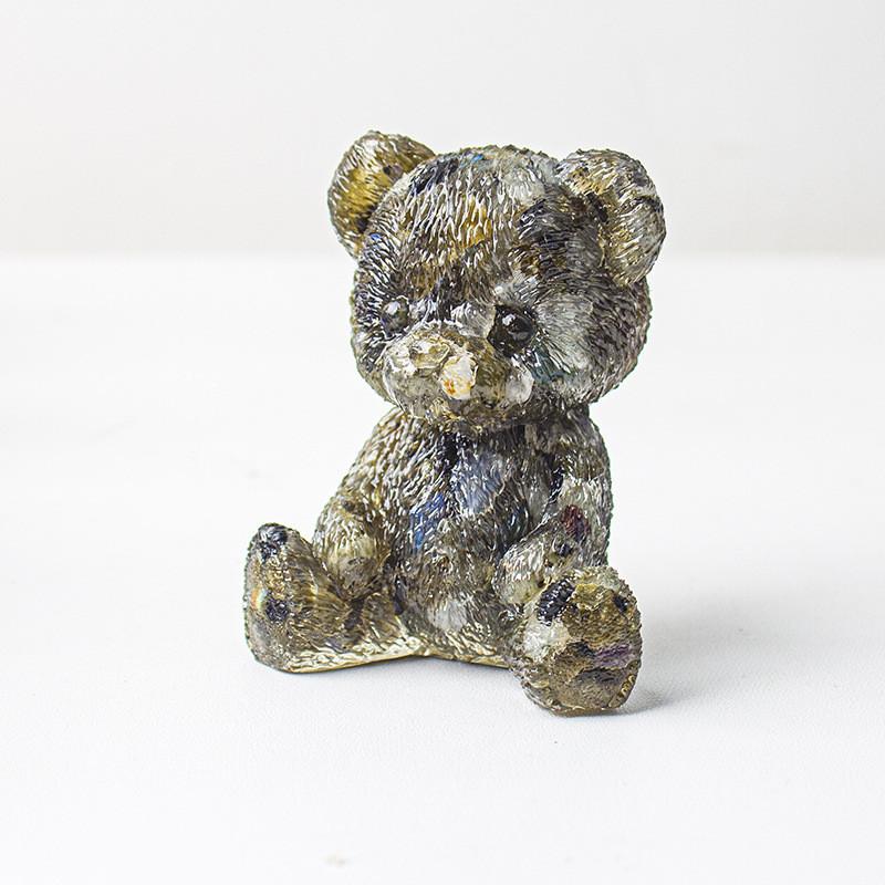 Crystal Resin Bear Desk Ornament With Natural Water Crystals For Home Office Decor