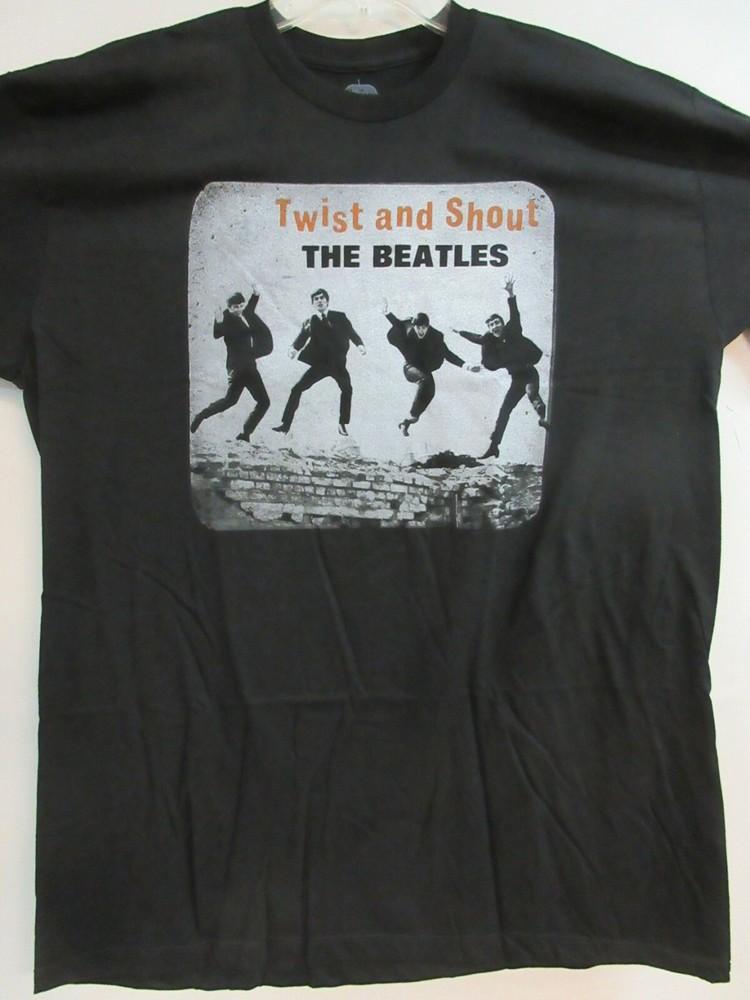 

THE BEATLES OFFICIAL MERCH TWIST AND SHOUT BAND CONCERT MUSIC MEDIUM Unisex T-Shirt L