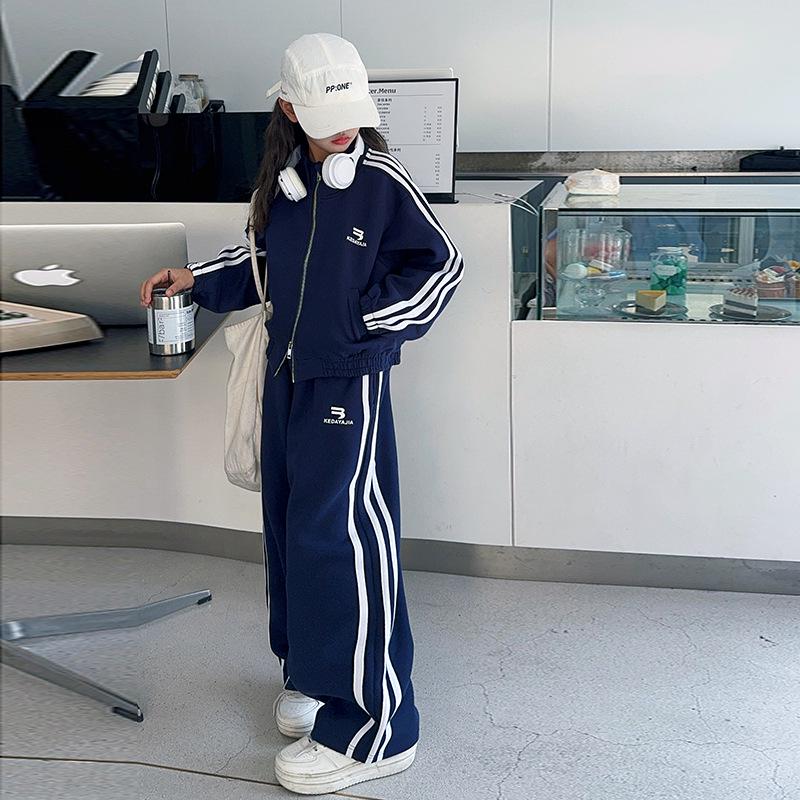 

Спортивный костюм-двойка для девочек на весну и осень для детей среднего школьного возраста, 10-12 лет 170 cm