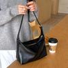 IELGY Retro Hobo Bag All-Match Casual One-Shoulder Commuter Underarm Bag