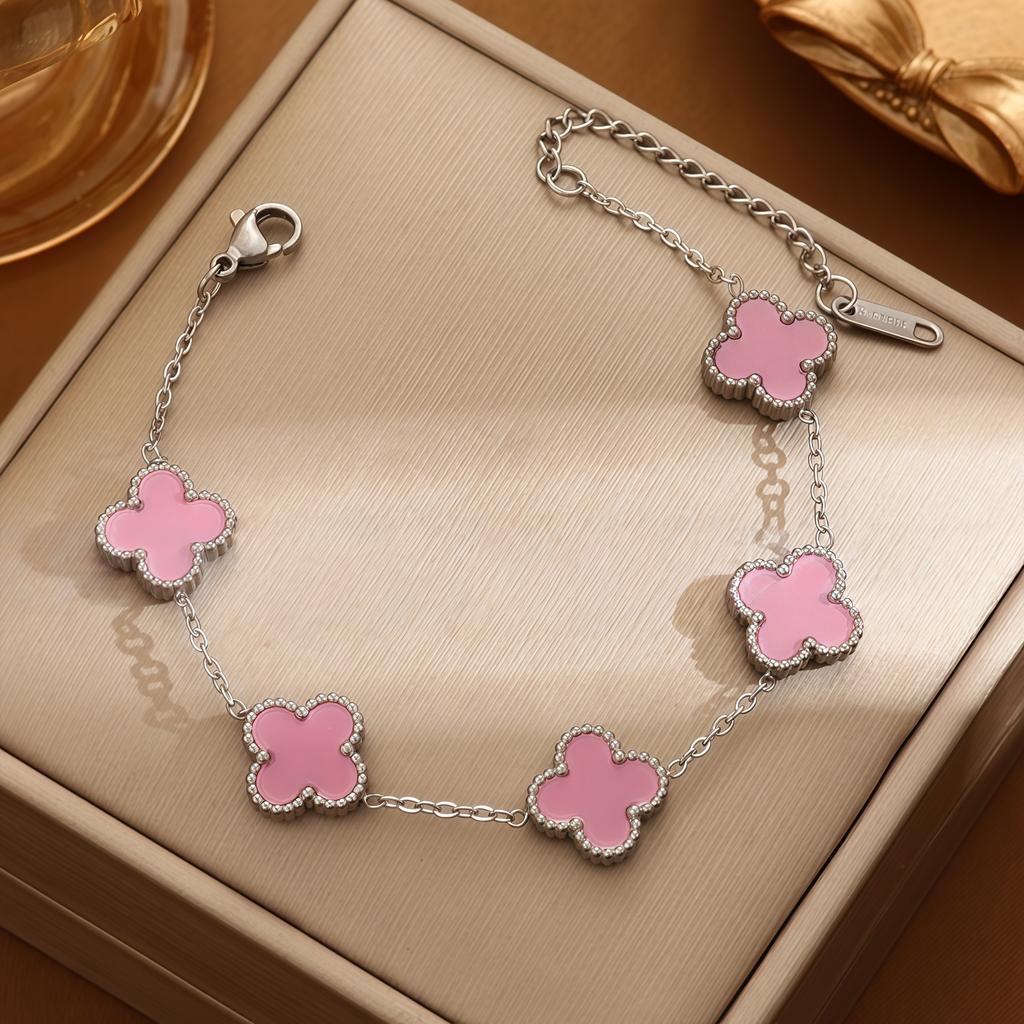 Four-leaf Clover Titanium Steel Bracelet for Women Non-fading Double-sided Shell 13mm Bracelet