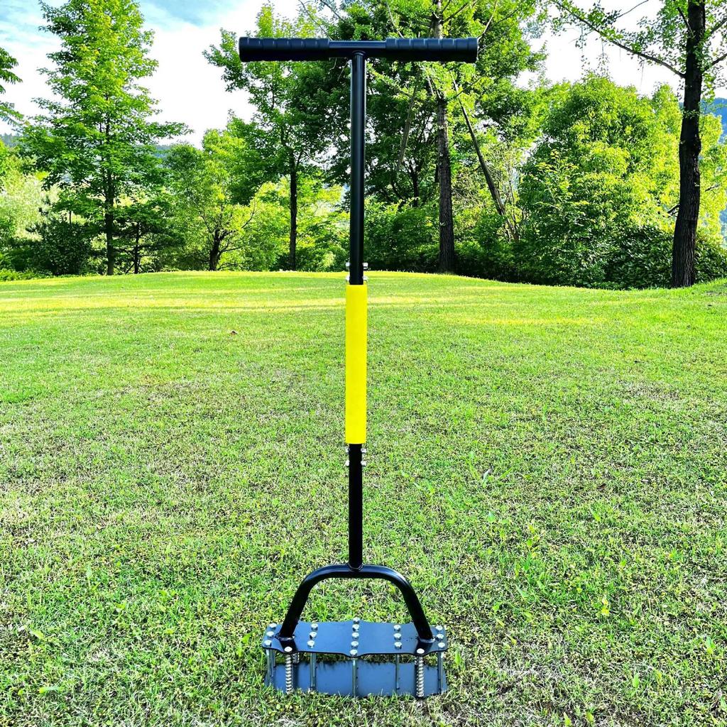 Manual Lawn & Garden Tool for Effortless Aeration and Weeding