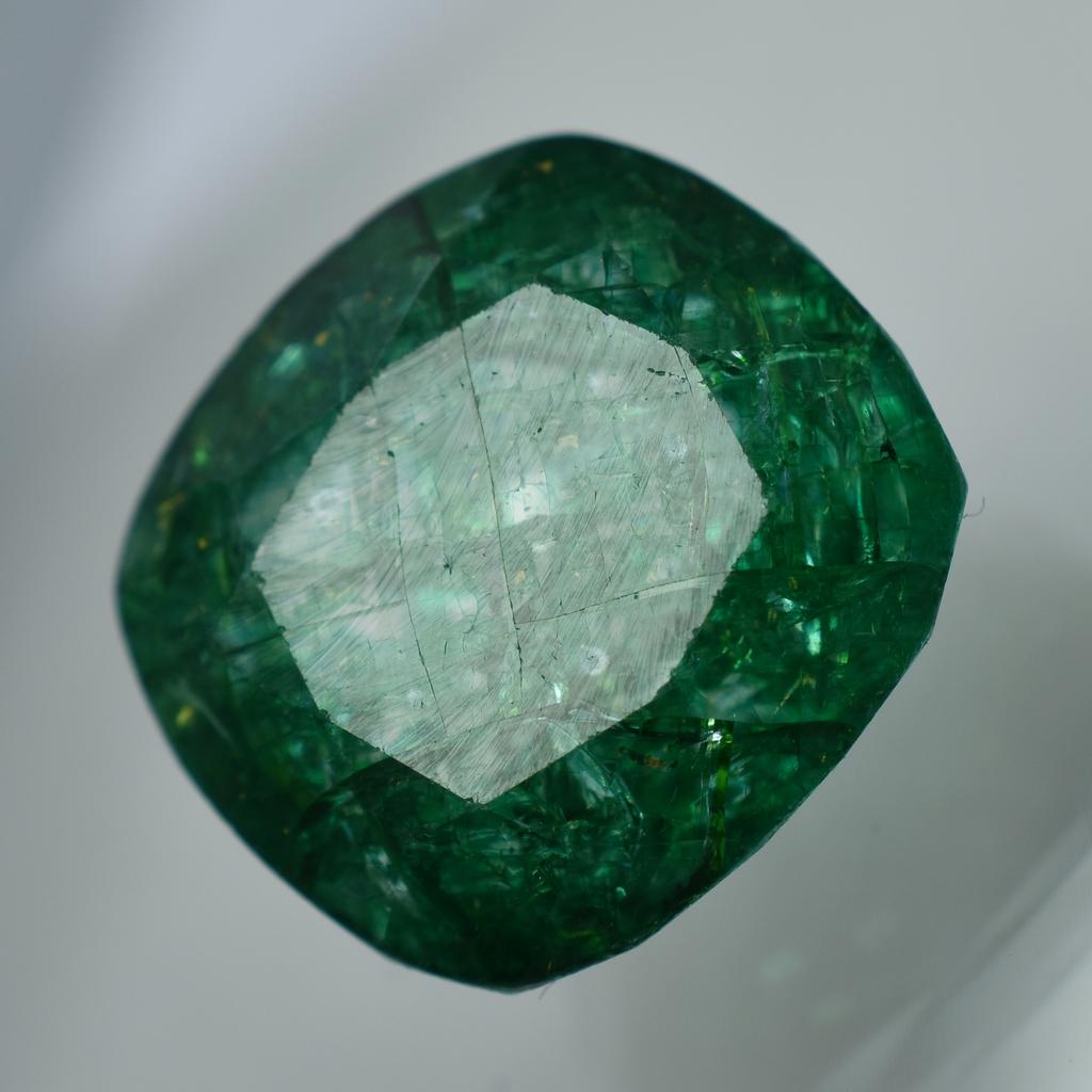 COLOMBIAN Emerald CERTIFIED 15.00 Ct Natural Green Cushion Cut Loose Gemstone S-9420