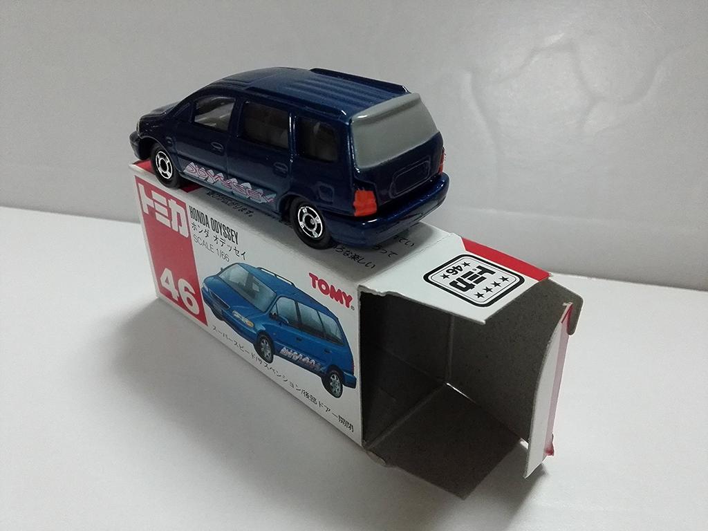 Vergriffener Tomica Honda Odyssey der ersten Generation, Red Tommy Crazy Mini Car Circle, mit Koffer, versandt aus Amazon-Lager Nr. 46