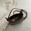 Korean version of fashionable underarm bag women's new simple hand shoulder bag PU texture foreign style messenger small square bag