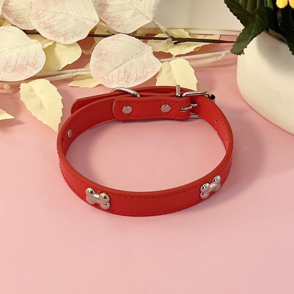 PU Leer Honden Halsband met Roestvrij Staal Bot Accent voor Kleine en Middelgrote Honden - Leash Compatibel