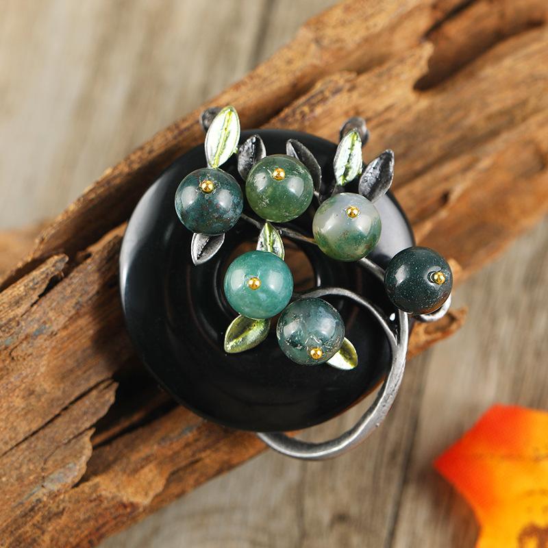 Retro natural agate safety buckle brooch women's high-end temperament elegant versatile pin coat coat corsage accessories