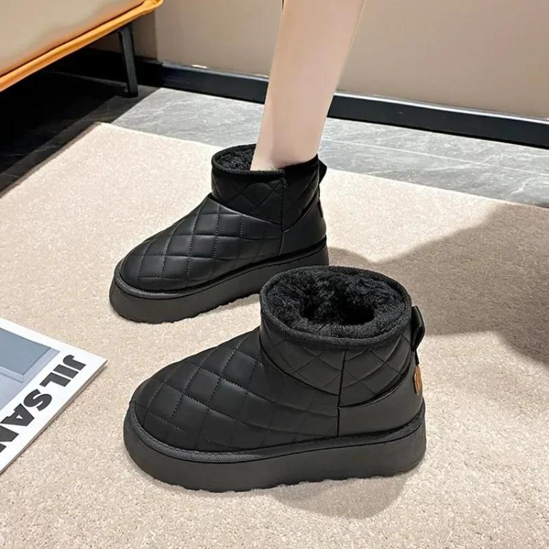 2024 Nouvelles Bottines d'Hiver Chaudes en Peluche pour Femmes Mode Polyvalentes Chaussures Plates pour Dames Confort Antidérapantes Chaussures à Plateforme Botas 36-41