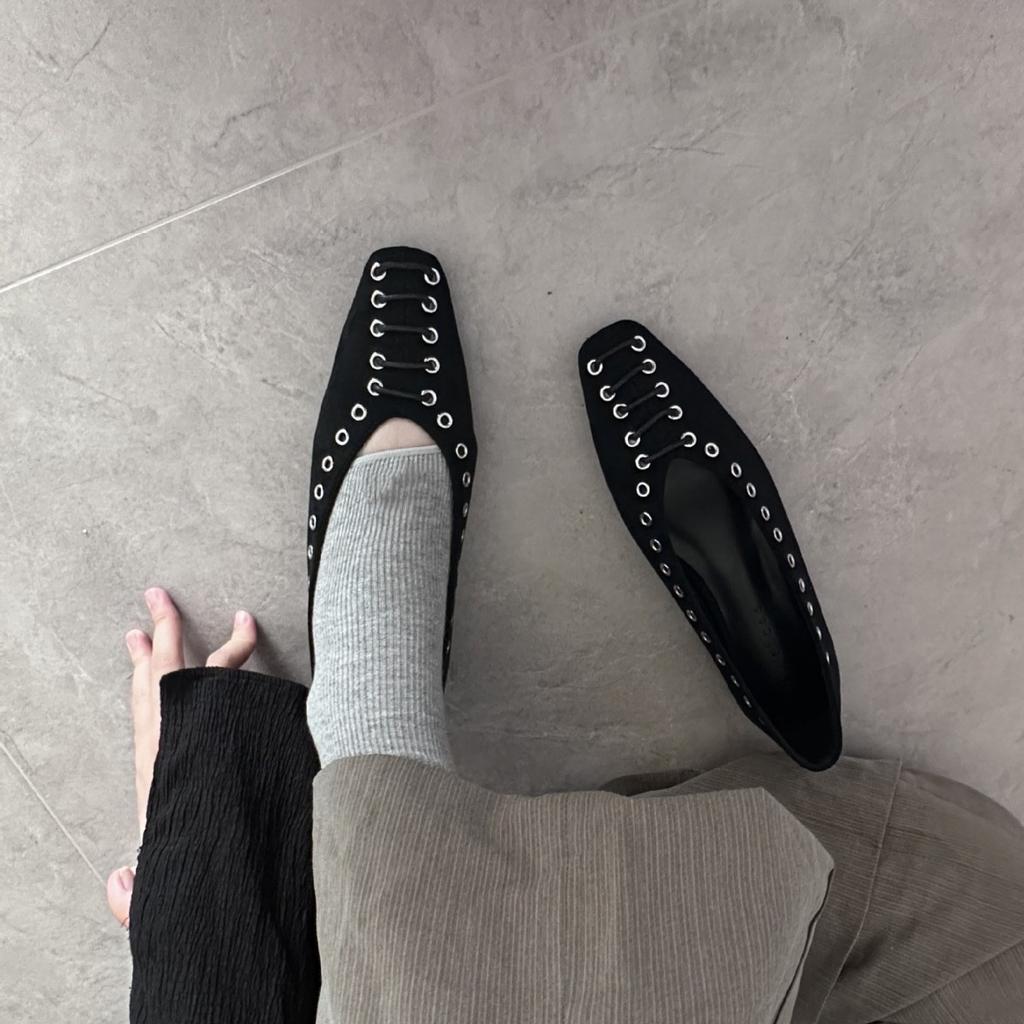 Fashion High Quality Faux Suede Flat Mary Jane Shoes Women Fashion Rivets Lace Up Brand Designer Shoes Comfortable Soft Sole Office Shoe