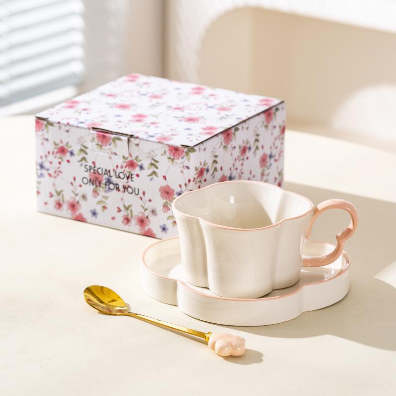 Retro Plum Blossom Coffee Cup And Saucer Set, High-End Exquisite Afternoon Tea Cup Gift Box, Wedding Gift Souvenir