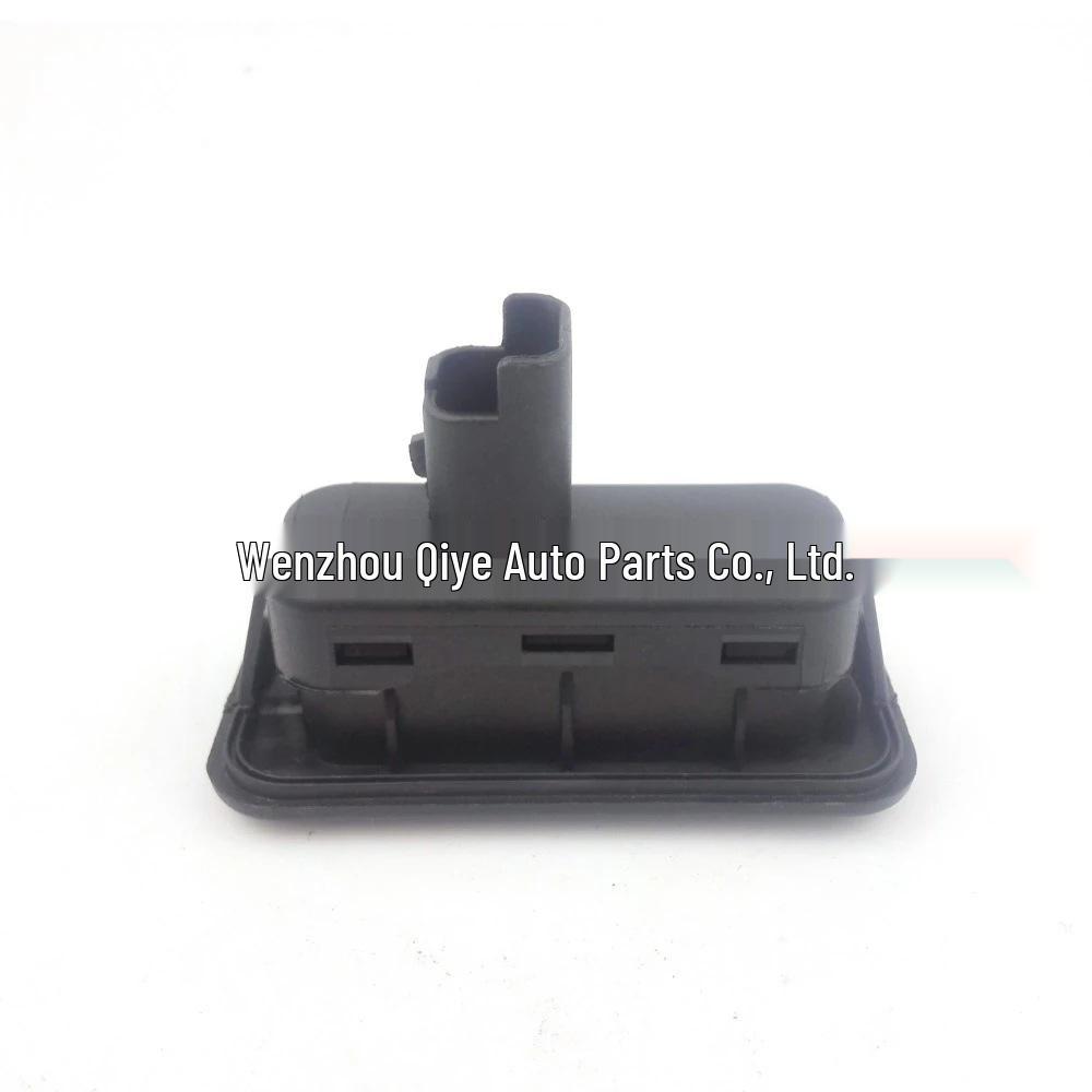 Renault Tailgate Trunk Switch 8200385515 8200076256
