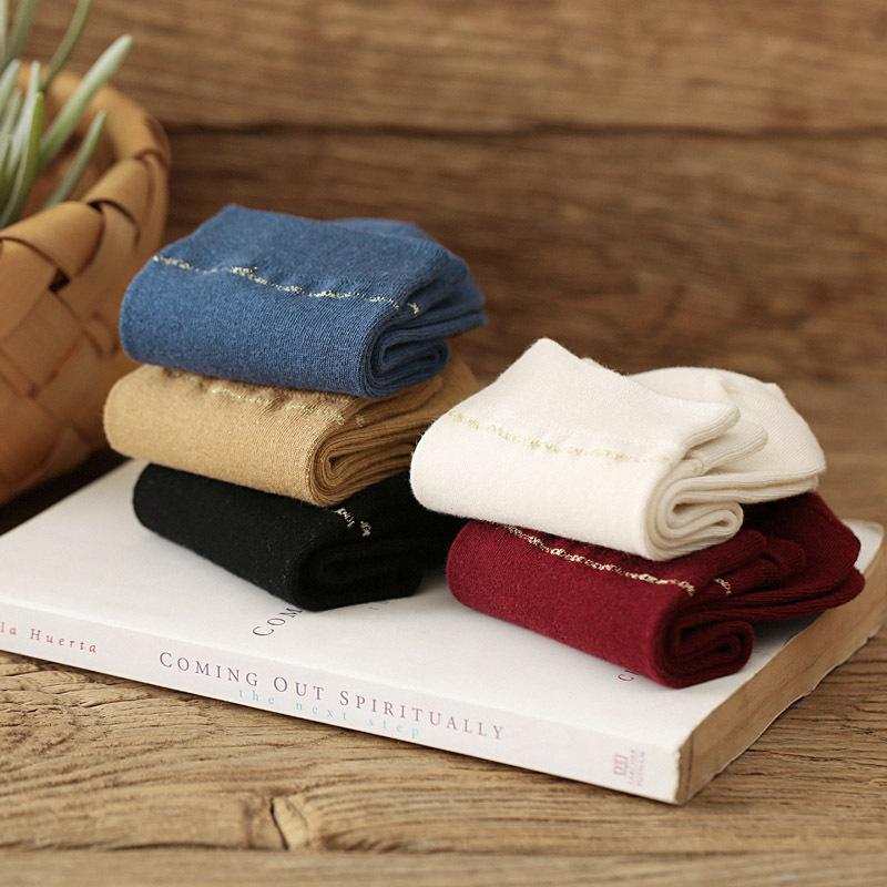 5/10 Paires Chaussettes Décontractées Confortables Printemps Été Femmes Mi-mollet Couleur Unie Coton Chaussettes Longues Mignonnes Absorbant la Transpiration Respirantes