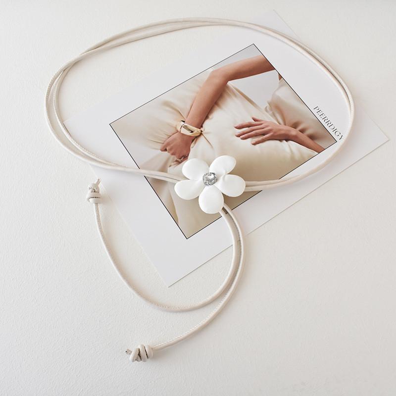 Elegant Floral Patterned Pu Leather Waist Belt For Women Soft And Versatile Fashion Accessory