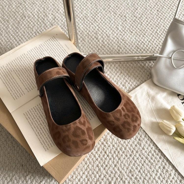 French sweet Mary Jane shoes for women's 2025 new models can be worn twice, and the inner height of the bag head slippers increases for small peo