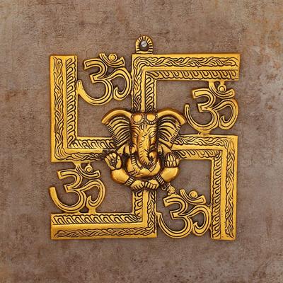 Pan Ganesha na metalowej złotej zawieszce ściennej Om Swastik