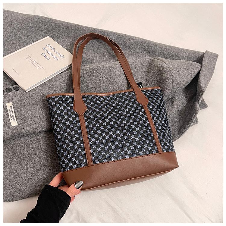 Spring and summer new fashionable presbyopia handbag shoulder bag tote bag women's bag supports a large number of mixed batches