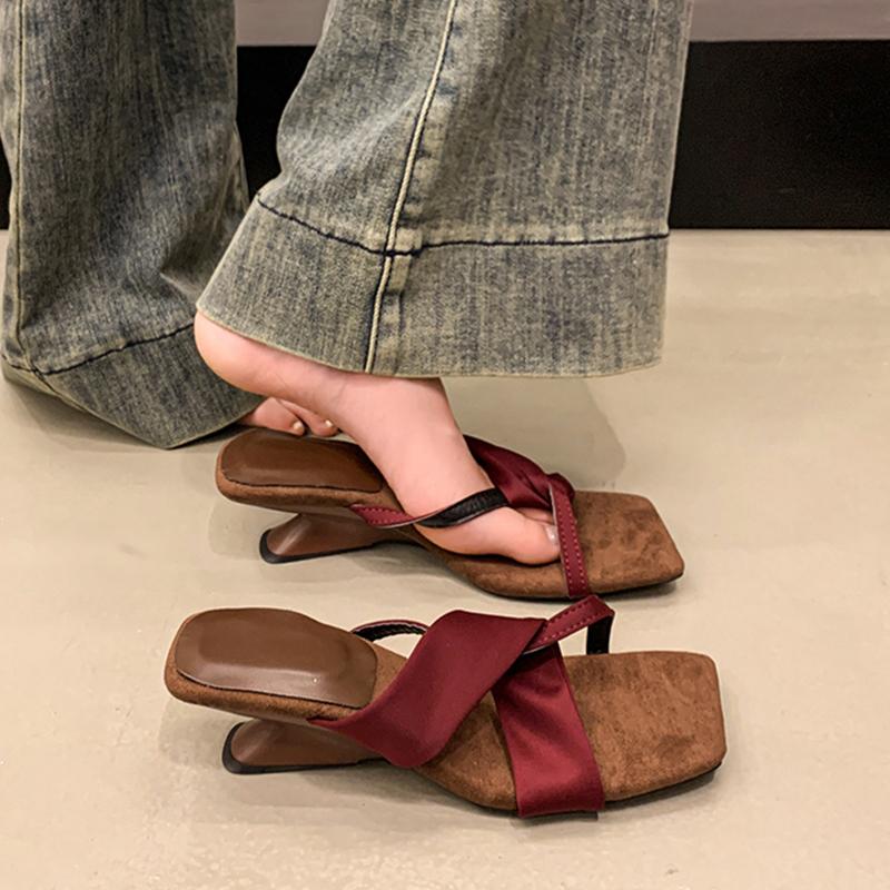 Fashion Shoes Woman 2025 On A Wedge Female Slippers Heeled Mules Square Toe New High Retro Scandals Slides On A Wedge Female Shoes Slipp