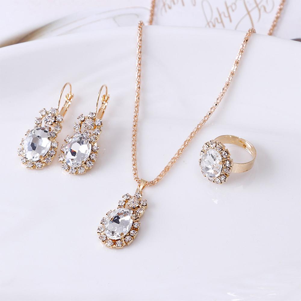 5 Piece Women Fashionable Versatile Temperament Personalized Diamond Embellishments Oval Necklaces Rings Bracelets Earrings Set