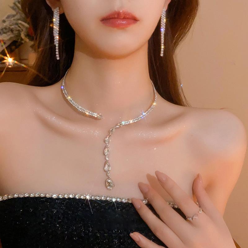 

Ожерелье с каплей воды из циркона для женщин