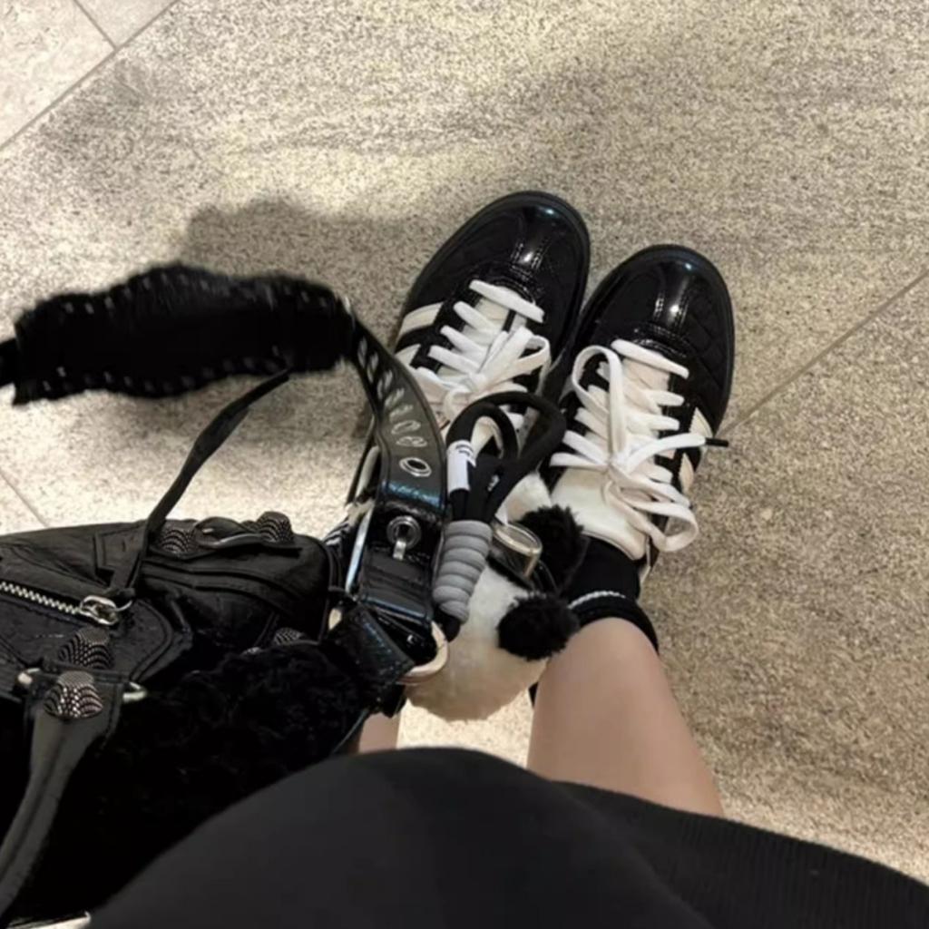 Platform-soled German training shoes women's 2025 new Xiaoxiangfeng black and white casual retro striped sports Forrest Gump shoes versatile board