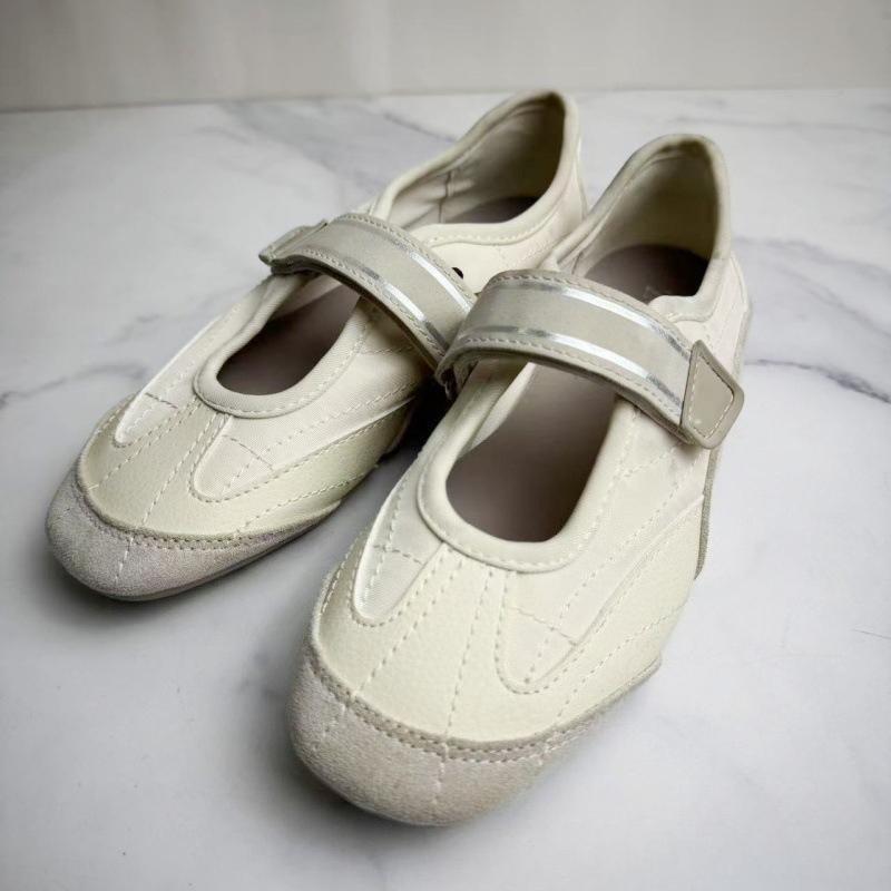

Fashion 2025 Ultra Soft Sole Ballet Flats for Lady Brand Design Casual Sports Round Toe Summer Comfortable Walking Women Mary Jane Shoes 36