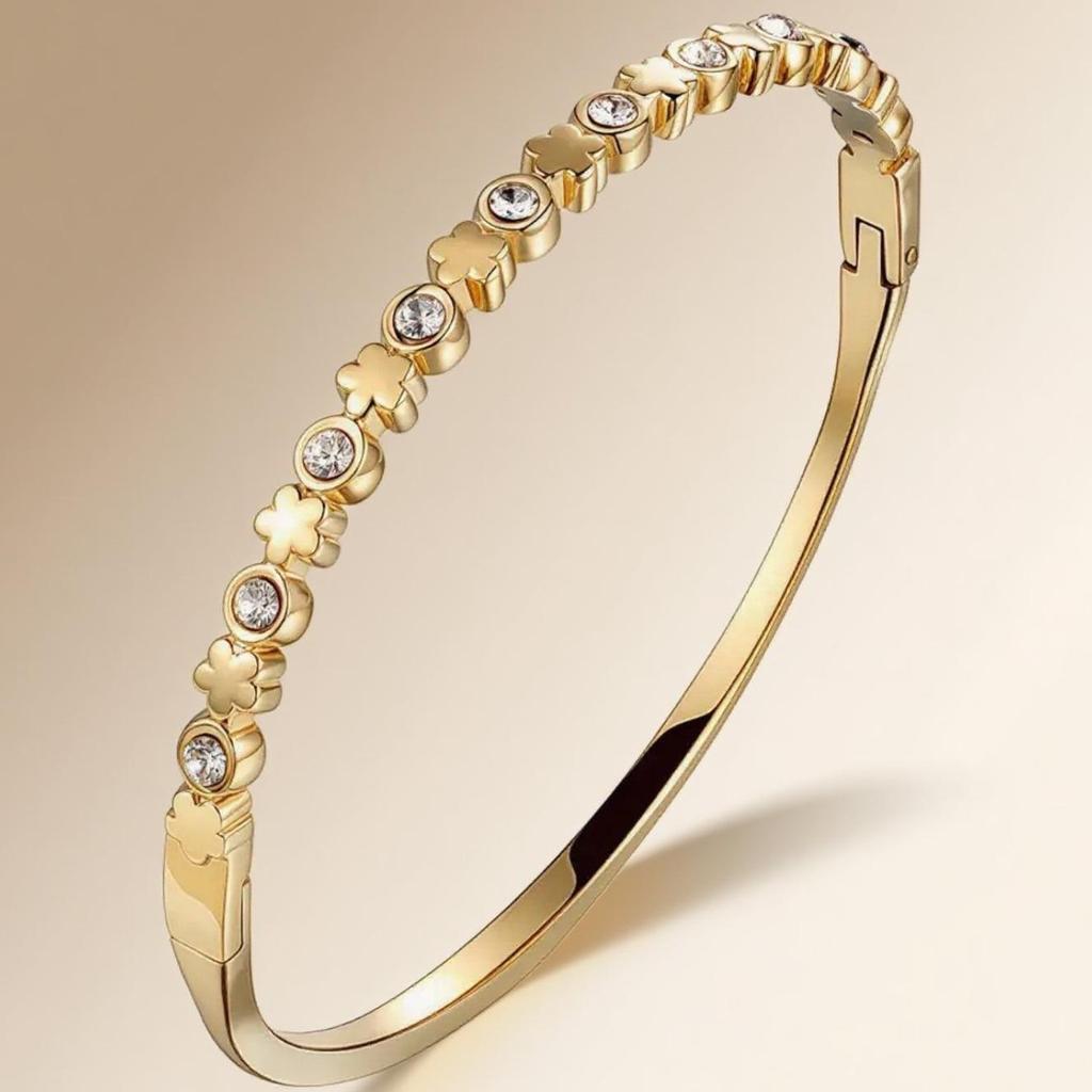 Pulsera de Acero de Titanio de Moda Europea y Americana para Mujer con Diamantes Microincrustados - Joyería de Acero Inoxidable que no Pierde el Color.
