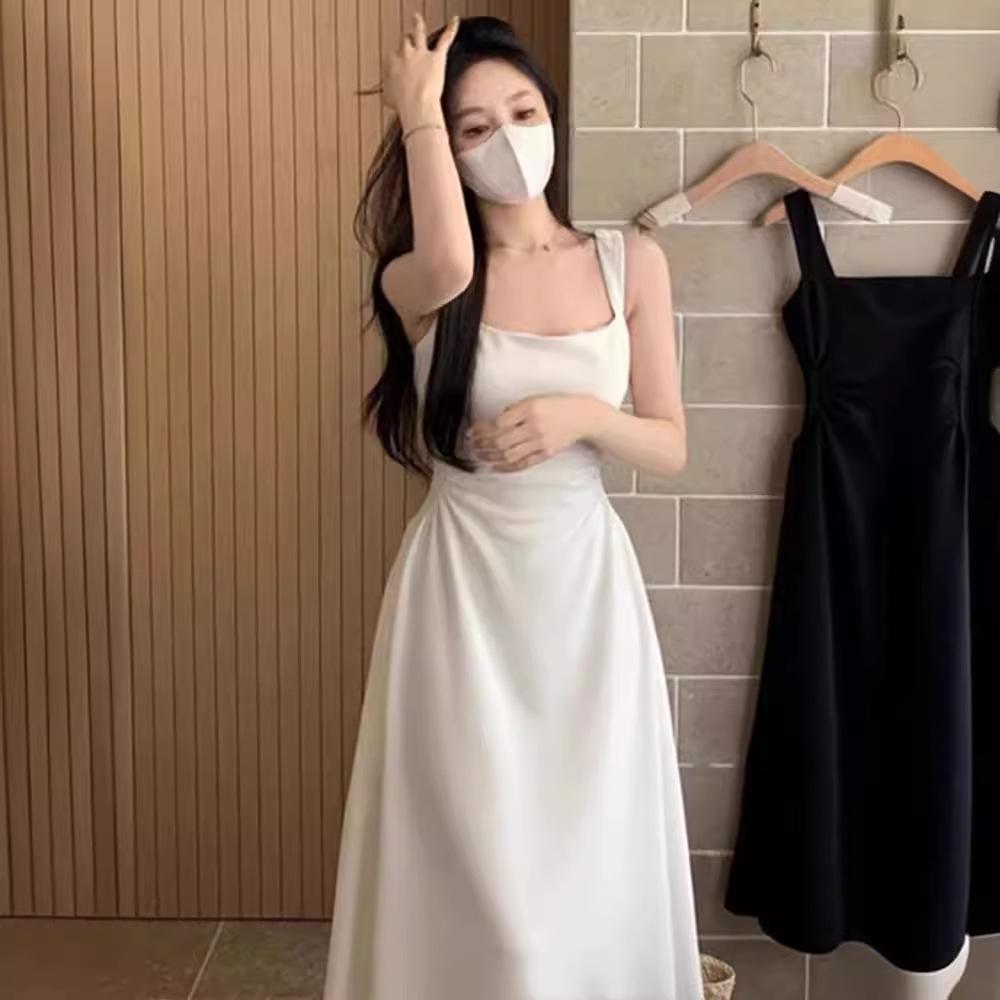 Women's Black & White Pleated A-Line Suspender Dress - French Style, Plus Size, Slimming Waist, Perfect for Spring & Autumn.