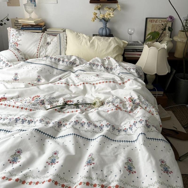 French Style Retro Printed Bedding Rural Style Duvet Cover Solid Color Dust-proof and Easy To Clean Mattress Protective Covers Envelope Pillowcase