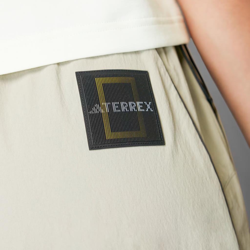 Adidas X National Geographic Collaboration Travel Outdoor Series UPF100+ Loose Soft Fashion Knit Sports Pants Women Pants JD5846