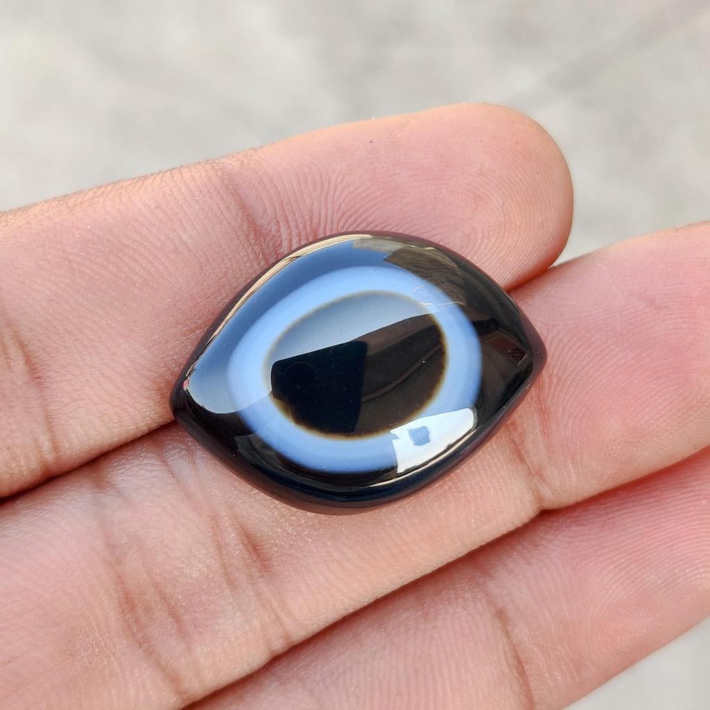30.55 Carat, 29x20x8 MM Size Loose Banded Eye Cabochon Gemstone.